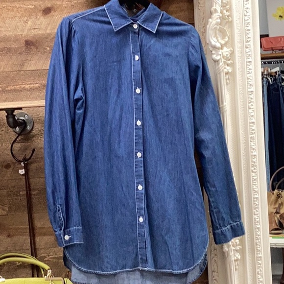 Tommy Bahama Denim Chambray Button Down Relaxed Tunic Shirt Size Small - Picture 2 of 8